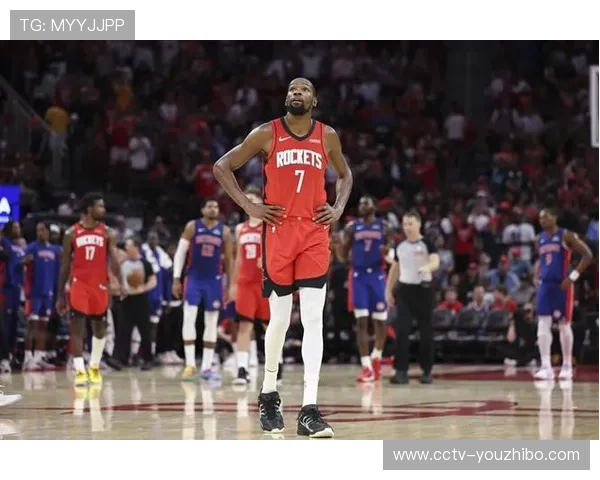 杜兰特高效22分，火箭客战不敌快船