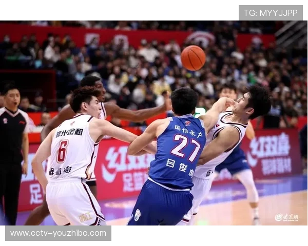 浙江队两球完胜青岛海牛,主场保持不败金身 浙江队两球完胜青岛海牛,主场保持不败金身